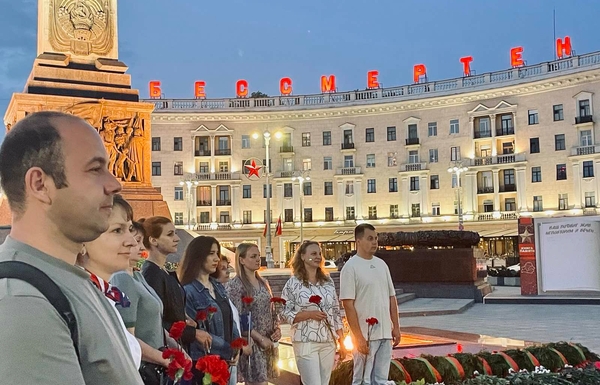 Коллектив аэропорта принял участие в памятном мероприятии