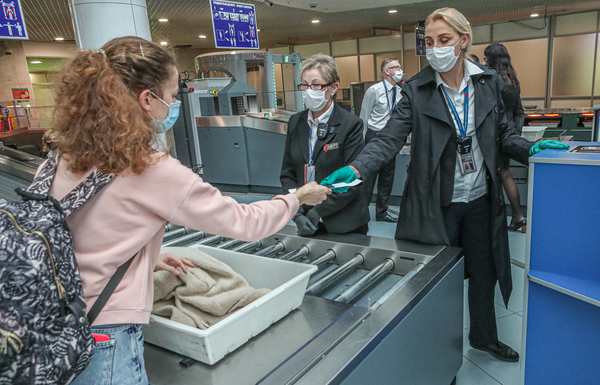 Одной из важнейших служб Национального аэропорта Минск - службе авиационной безопасности -  сегодня исполняется 25 лет